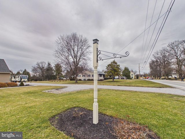 1125 CHURCH RD, York, PA 17404