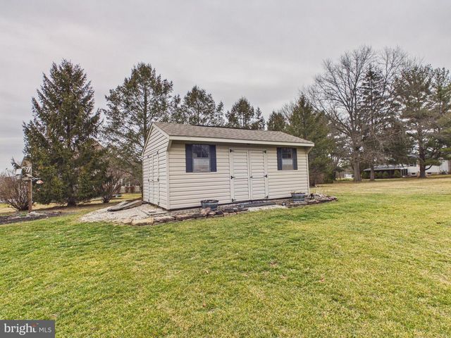 1125 CHURCH RD, York, PA 17404