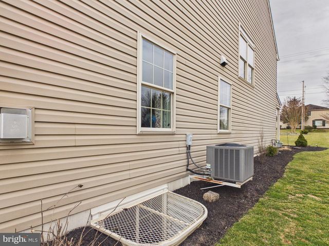 1125 CHURCH RD, York, PA 17404