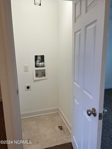 2404 Chavis Drive B, Greenville, NC 27858