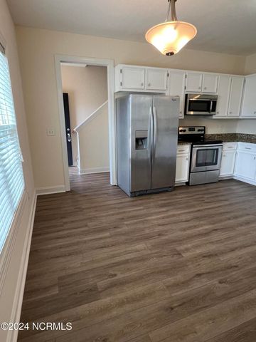 2404 Chavis Drive B, Greenville, NC 27858