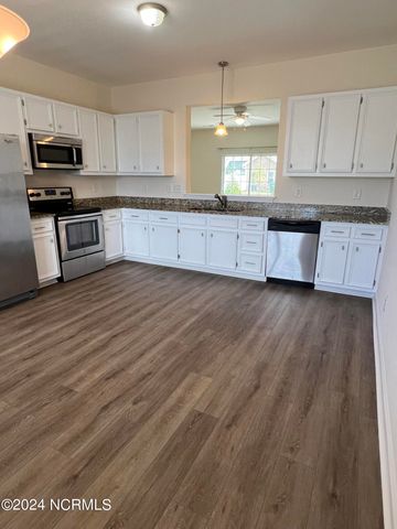 2404 Chavis Drive B, Greenville, NC 27858