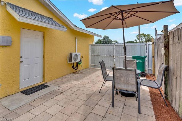 4587 25th CT SW, Naples, FL 34116
