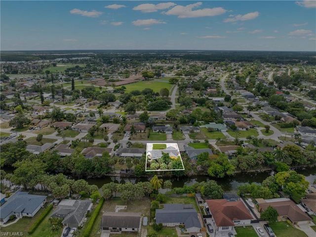 4587 25th CT SW, Naples, FL 34116