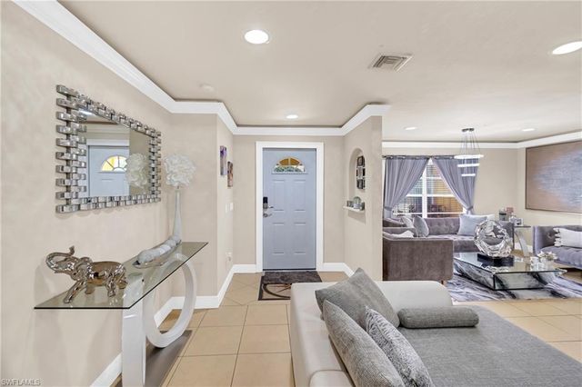 4587 25th CT SW, Naples, FL 34116
