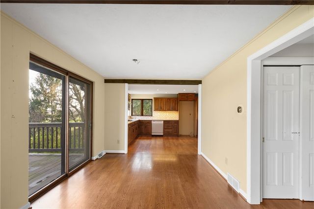 1679 Hastings Mill, Upper St Clair, PA 15241