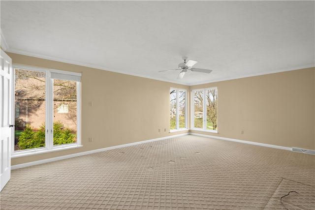 1679 Hastings Mill, Upper St Clair, PA 15241