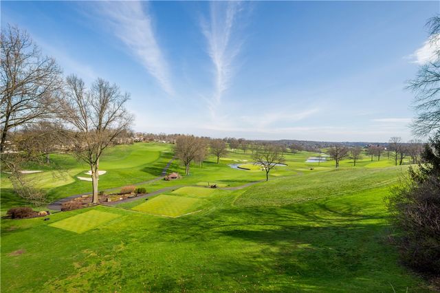 1679 Hastings Mill, Upper St Clair, PA 15241