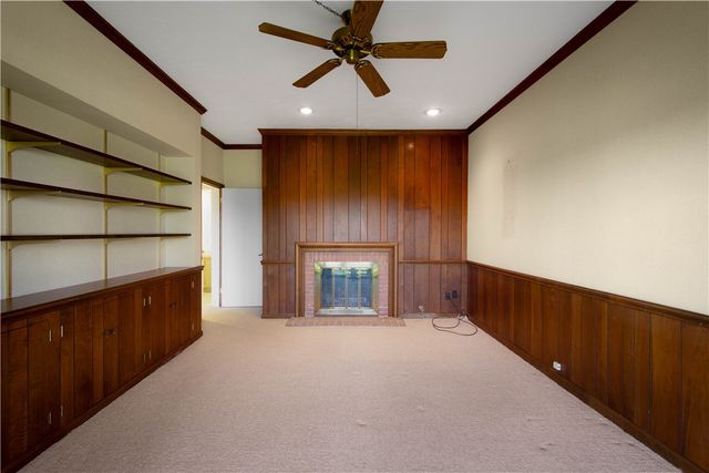 1679 Hastings Mill, Upper St Clair, PA 15241