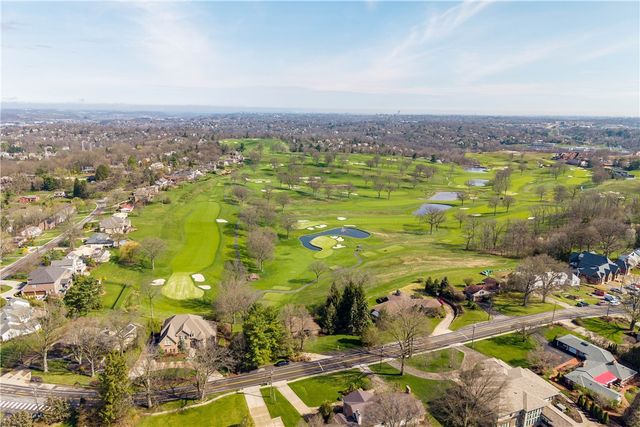 1679 Hastings Mill, Upper St Clair, PA 15241