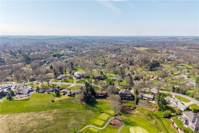 1679 Hastings Mill, Upper St Clair, PA 15241