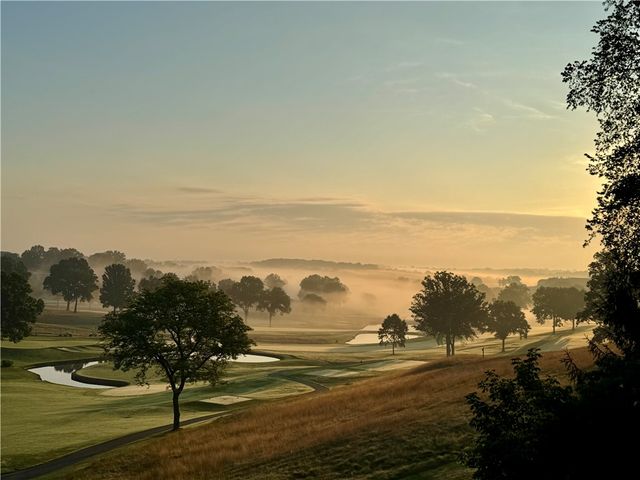 1679 Hastings Mill, Upper St Clair, PA 15241