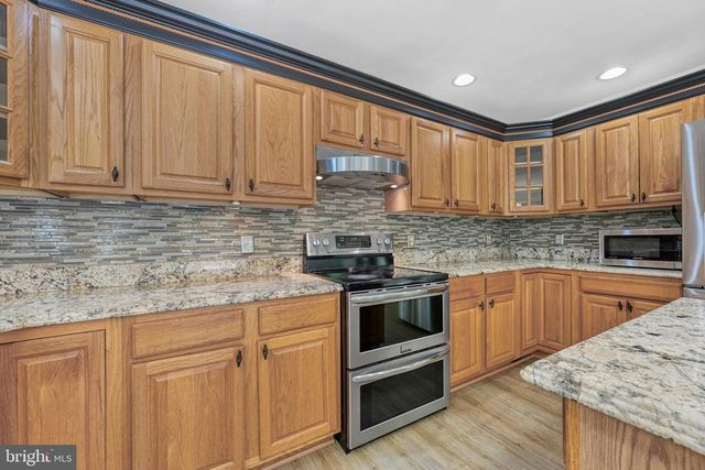 121 BROUNAUGH LN, Mineral, VA 23117