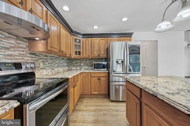 121 BROUNAUGH LN, Mineral, VA 23117
