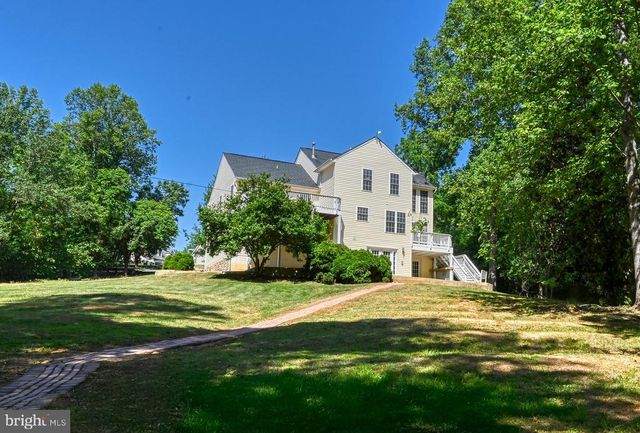 121 BROUNAUGH LN, Mineral, VA 23117
