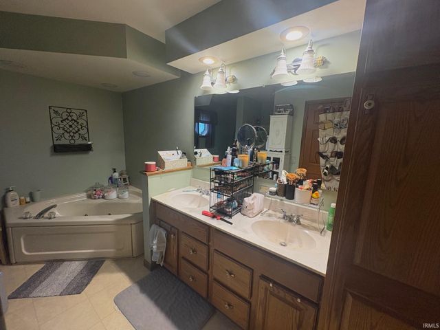 205 Avenue One Street, Attica, IN 47918