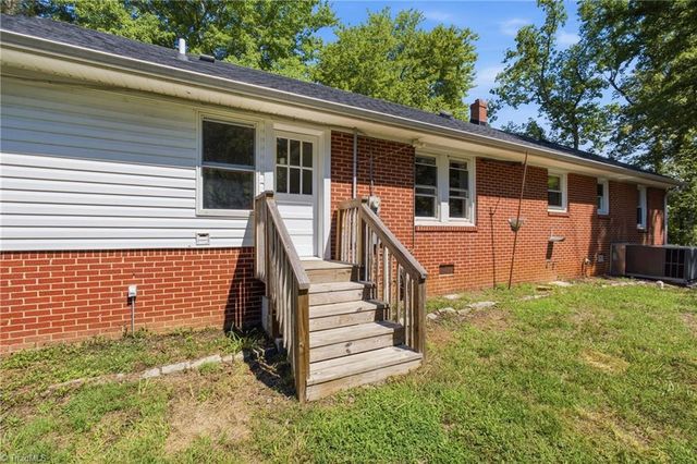 3048 NC Highway 62, Liberty, NC 27298
