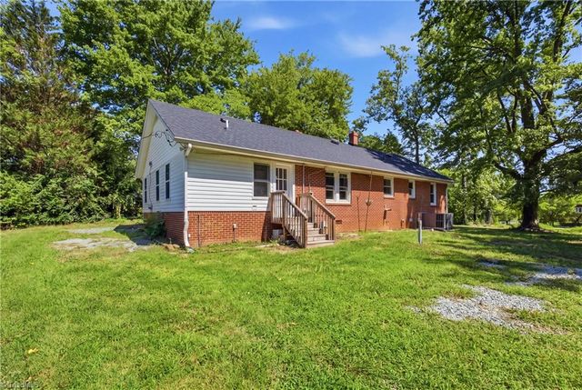 3048 NC Highway 62, Liberty, NC 27298