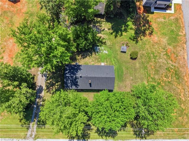 3048 NC Highway 62, Liberty, NC 27298