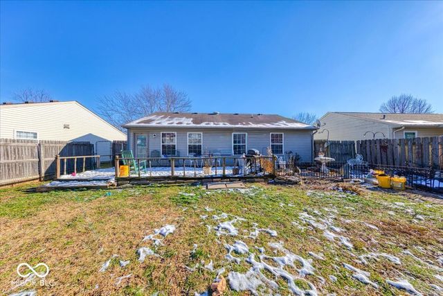 6154 Long River Lane, Indianapolis, IN 46221