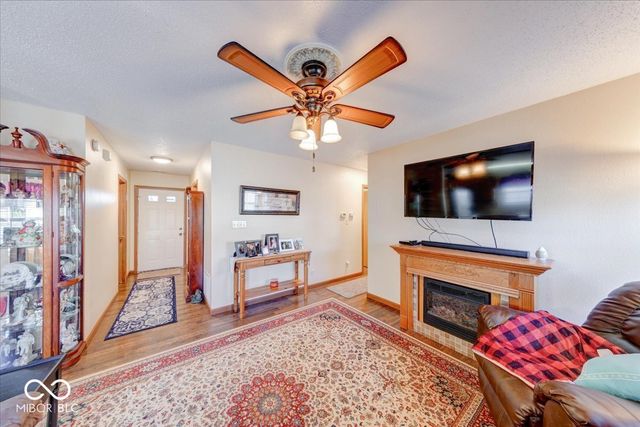 6154 Long River Lane, Indianapolis, IN 46221