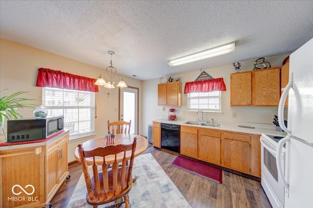 6154 Long River Lane, Indianapolis, IN 46221