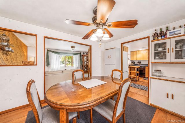 9 Foxcroft Lane, Patchogue, NY 11772