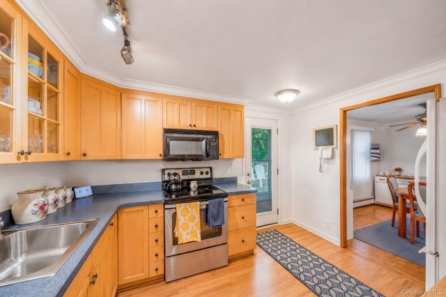 9 Foxcroft Lane, Patchogue, NY 11772
