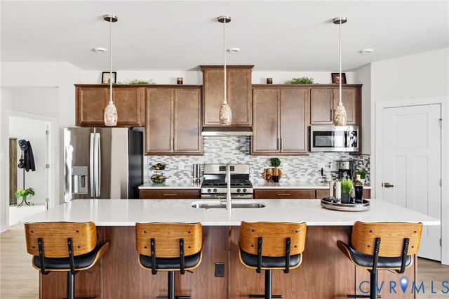 7683 Autumn Leaves Ln, New Kent, VA 23124