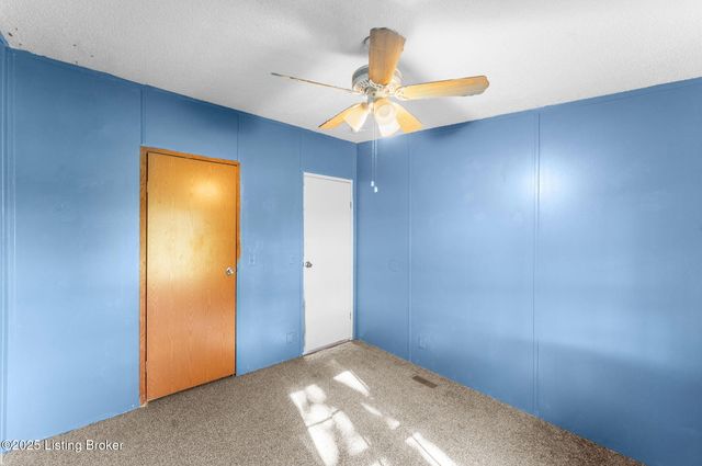 1690 Segal Rd, Brownsville, KY 42210