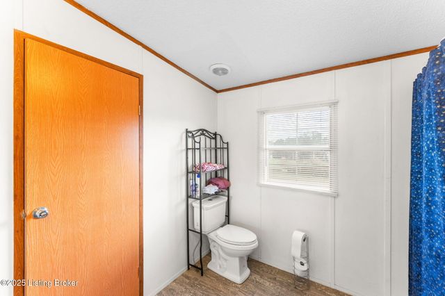 1690 Segal Rd, Brownsville, KY 42210