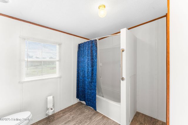 1690 Segal Rd, Brownsville, KY 42210