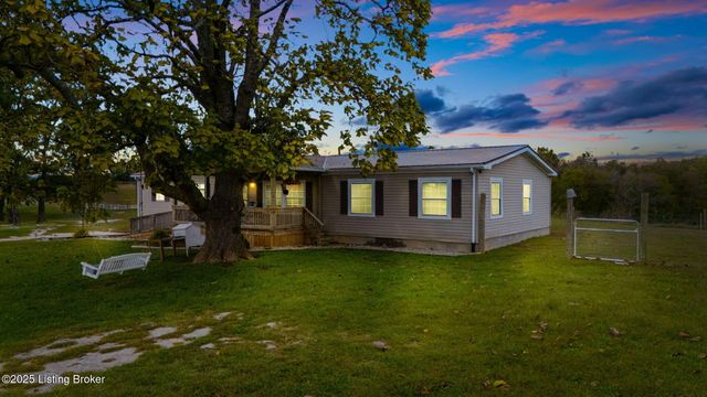 1690 Segal Rd, Brownsville, KY 42210