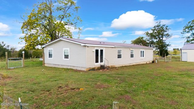 1690 Segal Rd, Brownsville, KY 42210