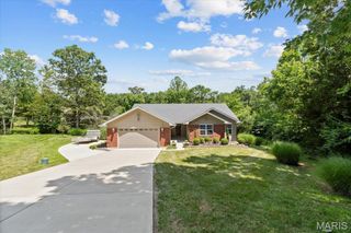 11 Potomac Drive, Hillsboro, MO 63050