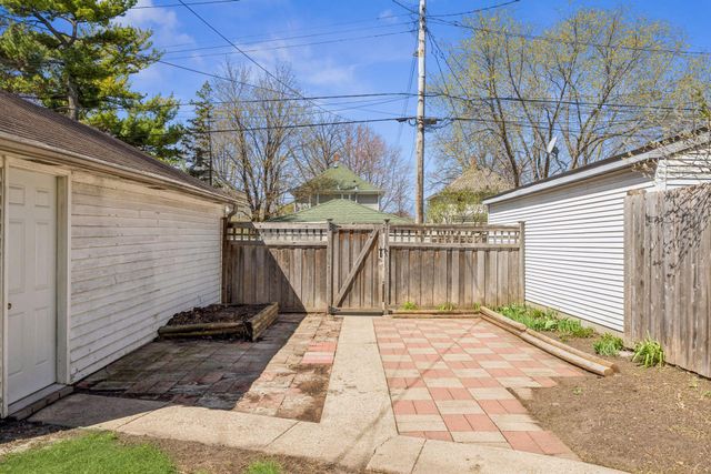 3308 Harriet Avenue, Minneapolis, MN 55408