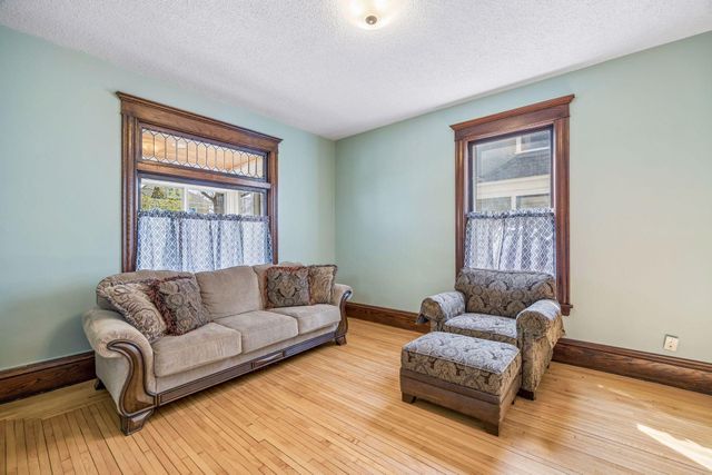 3308 Harriet Avenue, Minneapolis, MN 55408