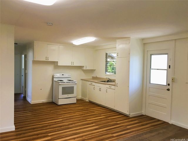 1661 Palolo Avenue A, Honolulu, HI 96816