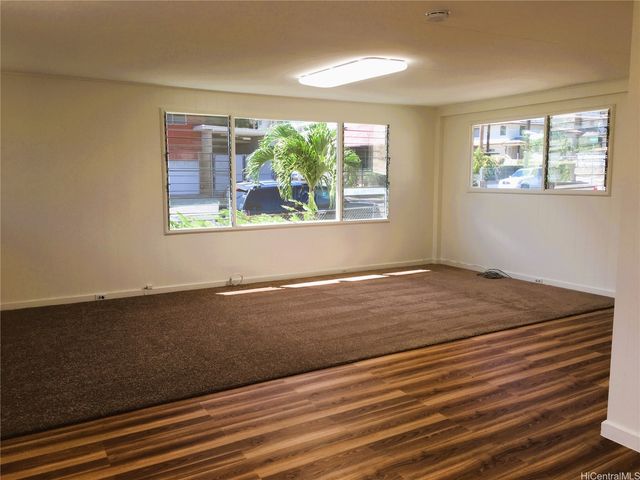 1661 Palolo Avenue A, Honolulu, HI 96816