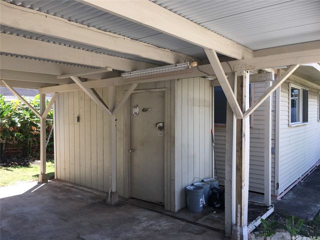 1661 Palolo Avenue A, Honolulu, HI 96816