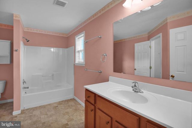 222 YOCOM RD, Douglassville, PA 19518