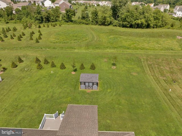 222 YOCOM RD, Douglassville, PA 19518