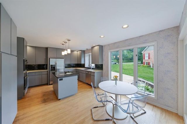 3908 W 124th Street, Leawood, KS 66209