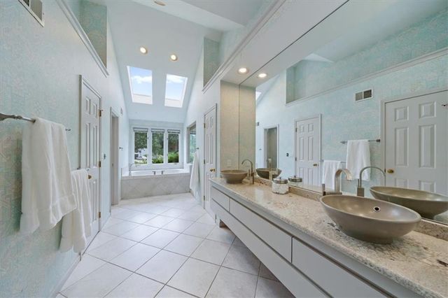 3908 W 124th Street, Leawood, KS 66209