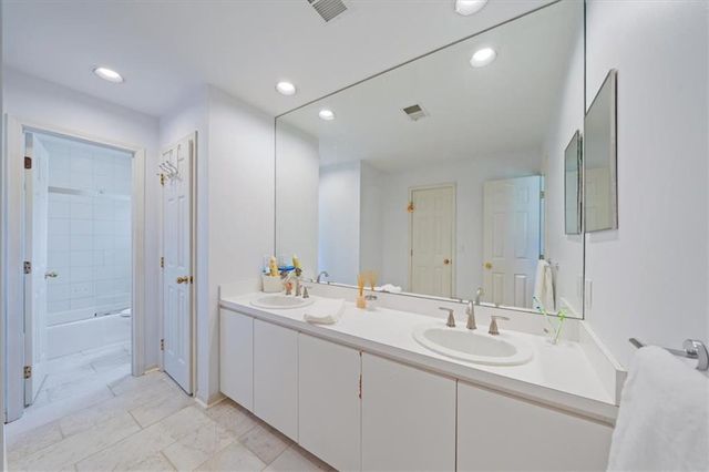 3908 W 124th Street, Leawood, KS 66209