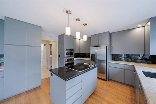 3908 W 124th Street, Leawood, KS 66209