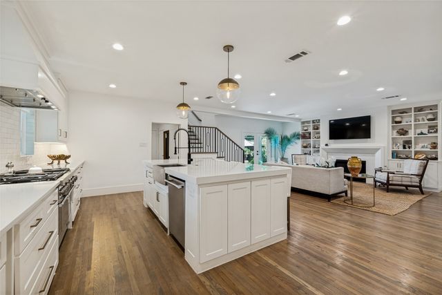 6933 Wabash Circle, Dallas, TX 75214
