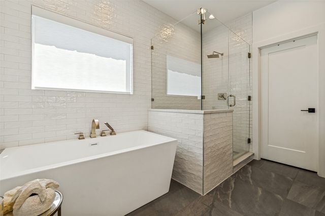 6933 Wabash Circle, Dallas, TX 75214
