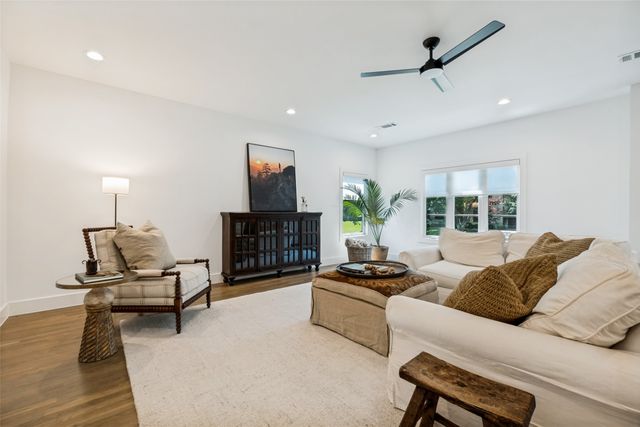 6933 Wabash Circle, Dallas, TX 75214
