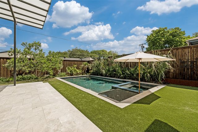 6933 Wabash Circle, Dallas, TX 75214